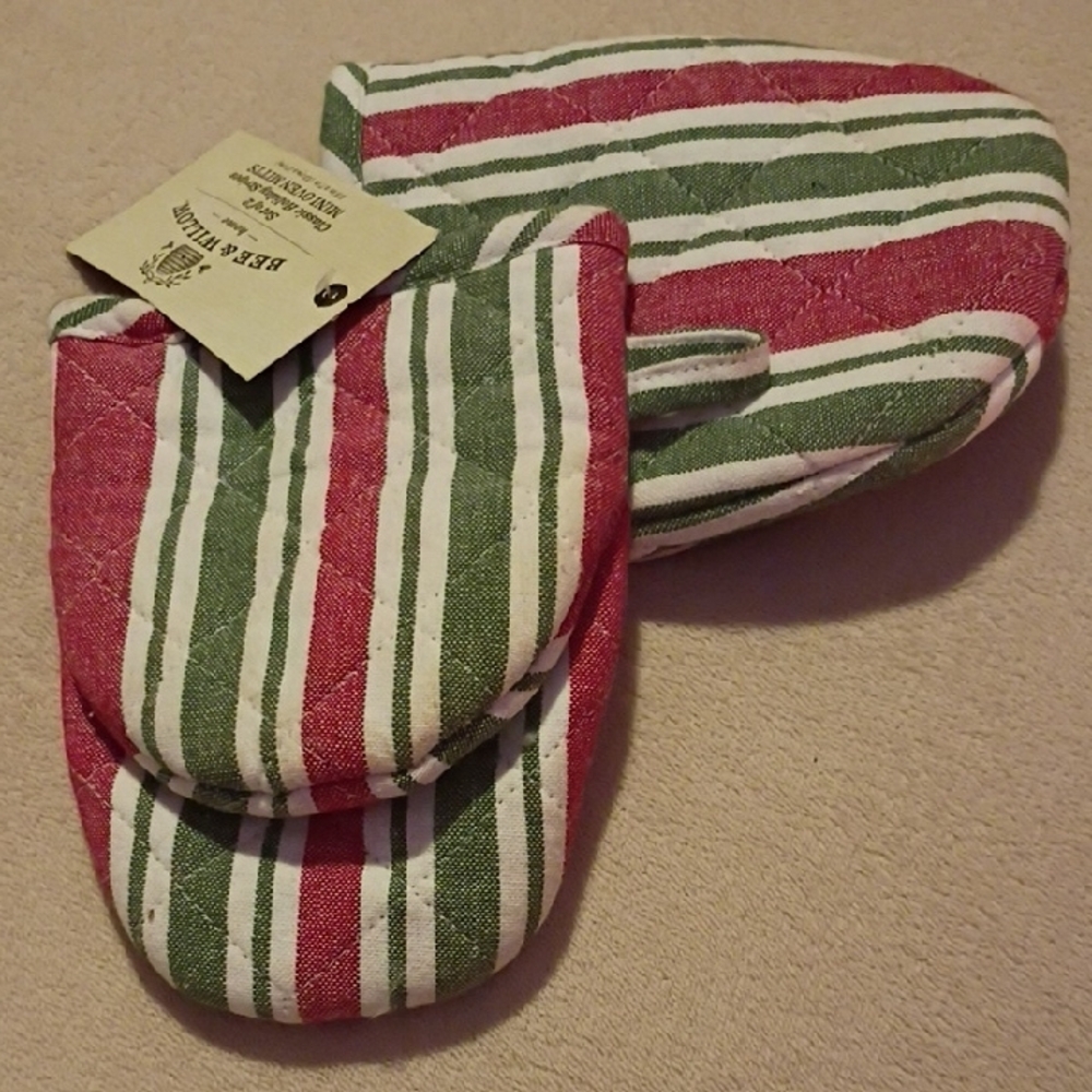 Holiday Bakeware Bundle - Picture 3 of 5